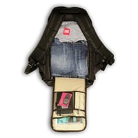 Image 5 of Mochila Mob Skateboards Trouble Backpack en liquidación.