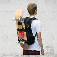 Image 4 of Mochila Mob Skateboards Trouble Backpack en liquidación.