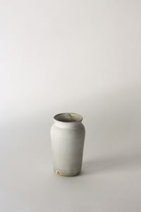 Image 4 of vase 03