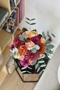 Image 1 of LIVELY GARDEN