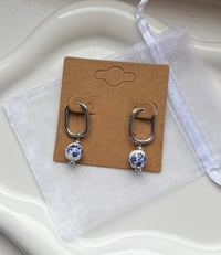 Image 2 of Small Stainless Steel Greek Style Oval Huggies