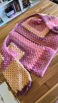 Image 9 of Strawberry lemonade - crochet cardigan size S/M 