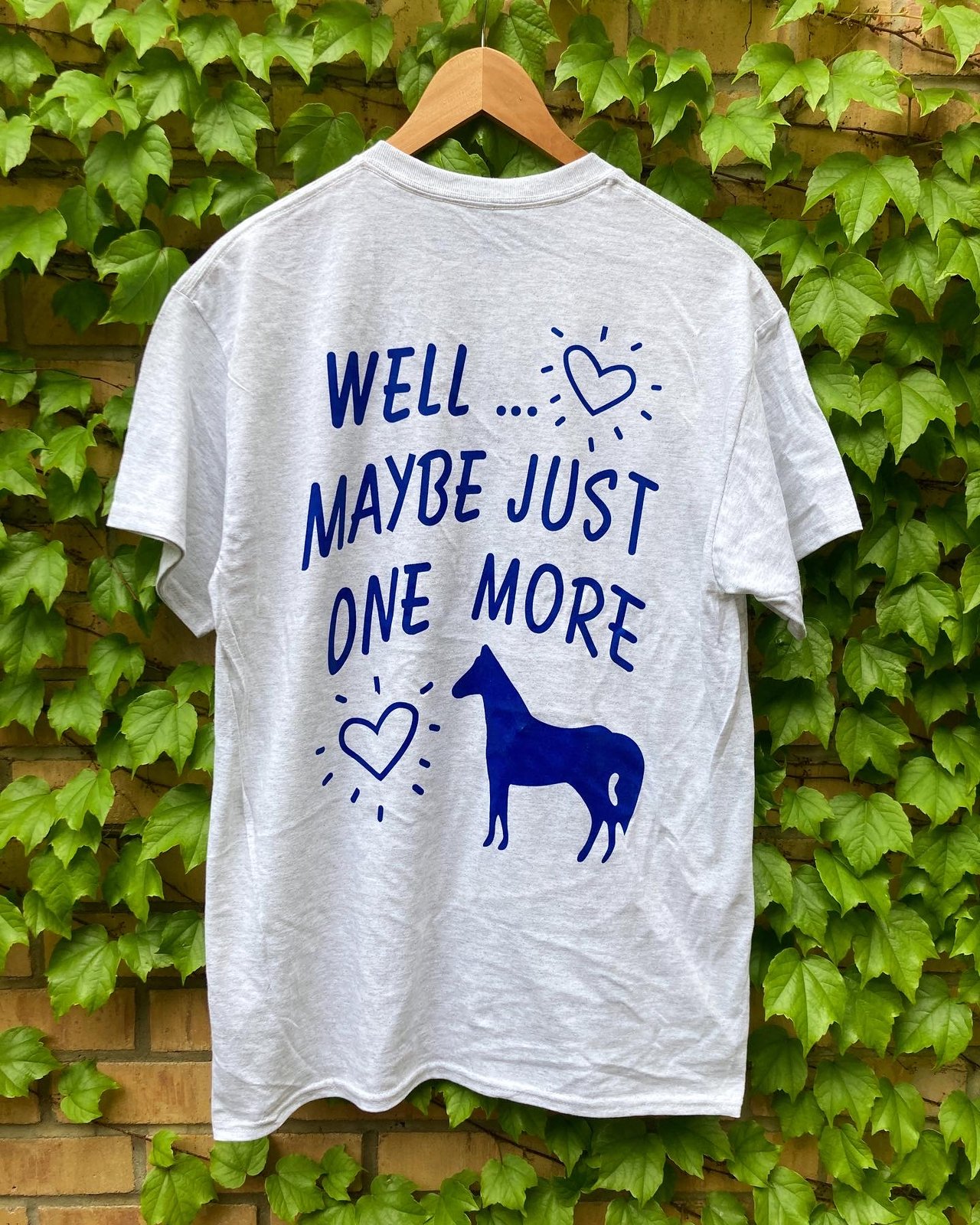 Labyrins Dont Cry Horse Tshirt White Labyrins Dont Cry Horse