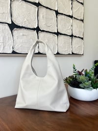 Image 2 of Cream Edition One