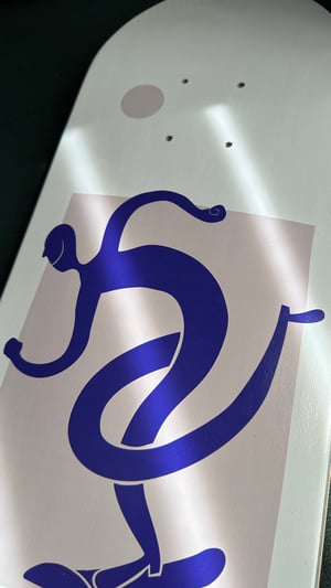 Image of Skateboard – The Jonze Skating