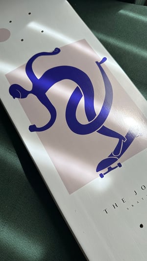 Image of Skateboard – The Jonze Skating