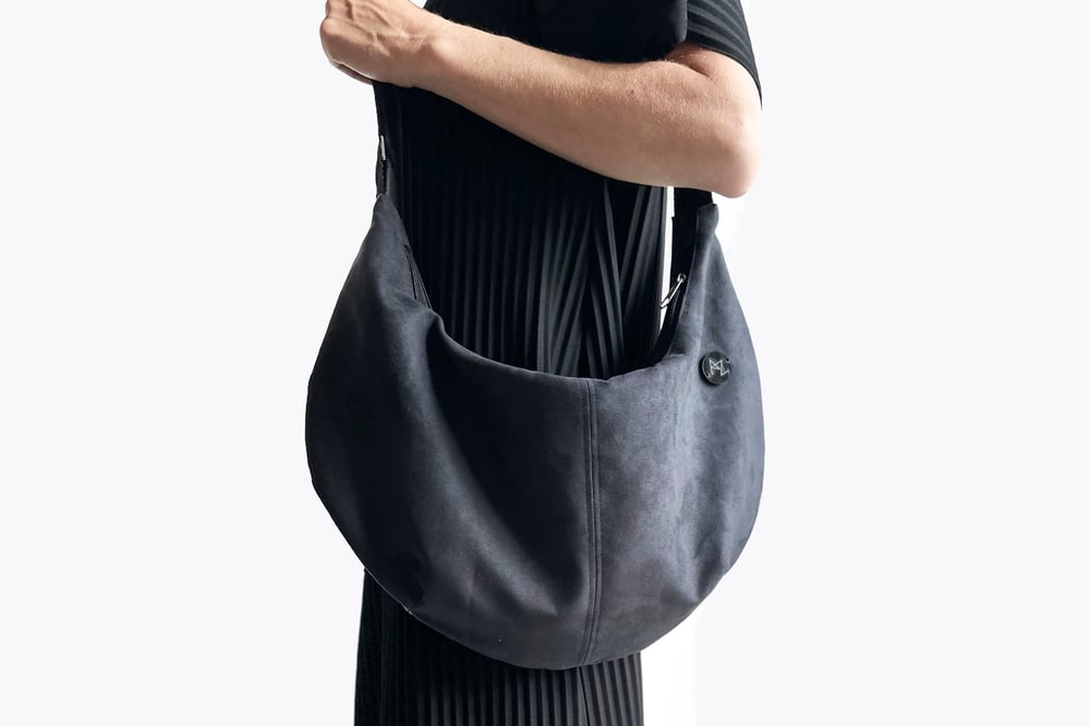 Image of Crescent bag black