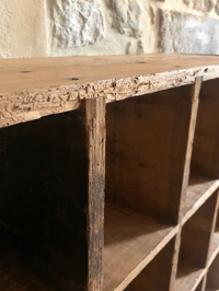 Image 4 of Casier de métier ancien en bois