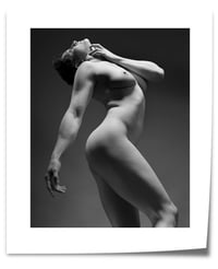 Performing the Body 00031