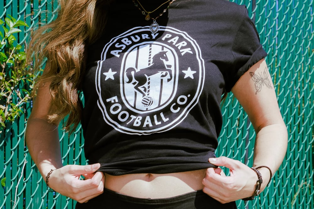 Image of Dancing Horse Badge Tee