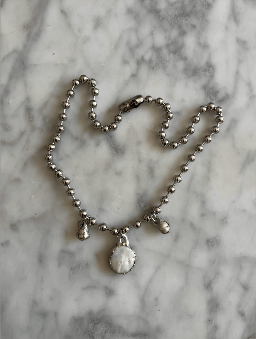 Image of SHE'S SIMPLE