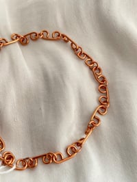 alternating wire bracelet 