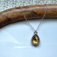 Image 9 of Teardrop Chain Necklace