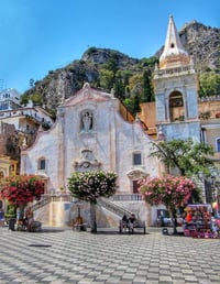 One-Hour Italian Investment Consultation