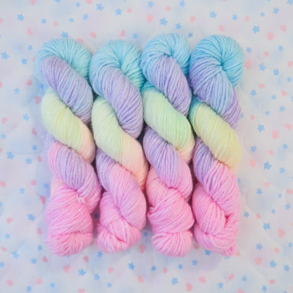 Iridescent Yarn: Rainbow