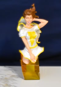 Image 1 of 2009 DC Direct Bust: Women of the DC Universe” Shazam Mary” Bust # 2094 of 3100	