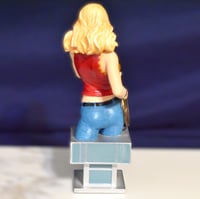 Image 4 of 2008 DC Direct Bust: Women of the DC Universe” Wonder Girl” Bust # 2249 of 3000	