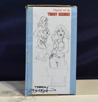 Image 13 of 2008 DC Direct Bust: Women of the DC Universe” Wonder Girl” Bust # 2249 of 3000	