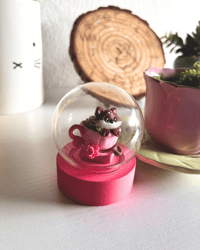 Image 2 of Decoración Zorro sobre tacita, libro y cuchara