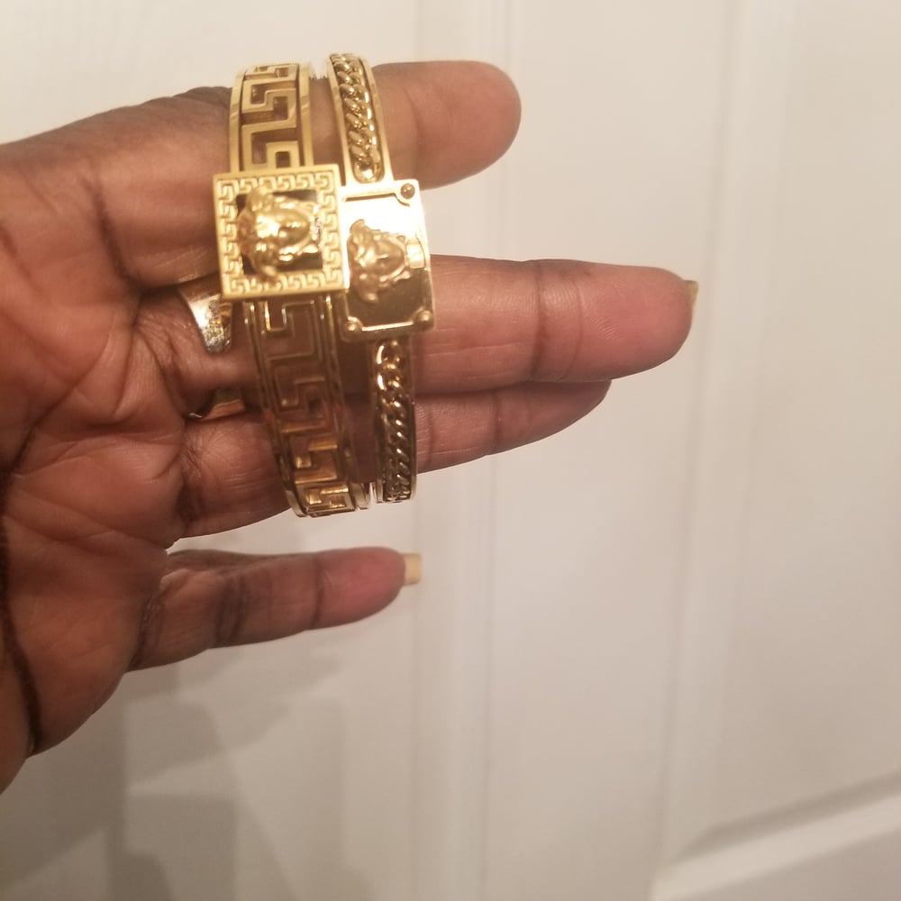 Image of V Bangles