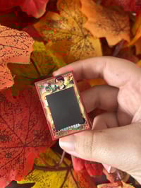 Image 3 of Mini libro de fantasía de piedra filosofal. Imán de nevera.