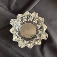 Image 5 of Ancien cendrier Art Déco en verre moulé rond - Reims - années 30 - Vide-poches en verre