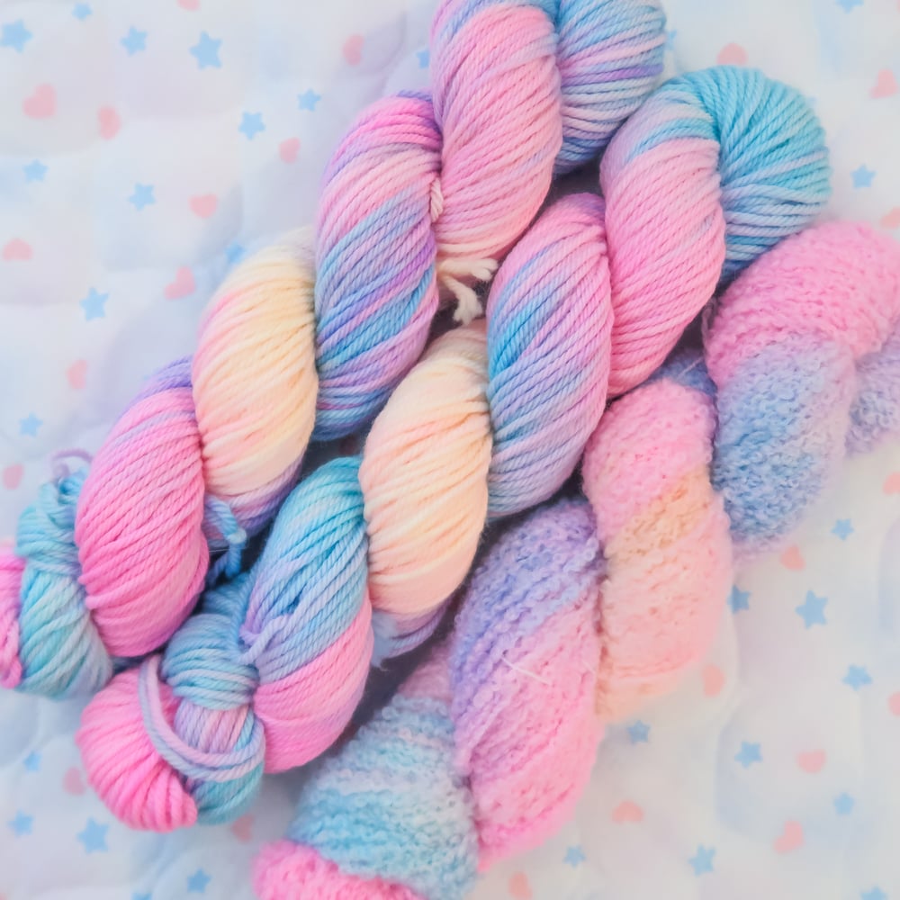 Yarn: Moody Lights
