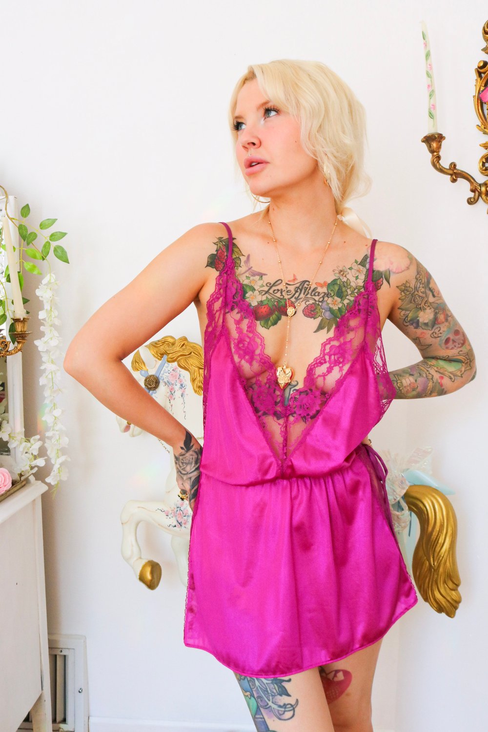 Vintage 1980s Vandemere Babydoll Style Nightgown With Floral Lace (Large)