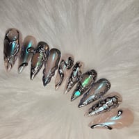 Image 1 of Alien Nailz 👽 