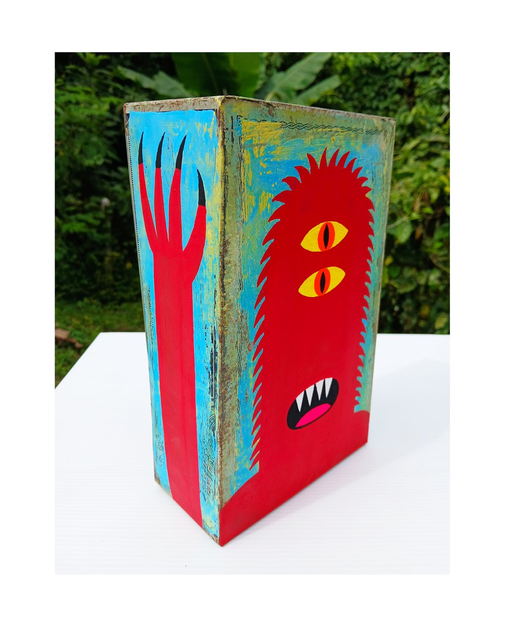 Image of BEASTIE BOX