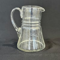 Image 3 of Ancienne carafe  pichet en verre soufflé avec décor de feuilles ciselées - vintage 1940 