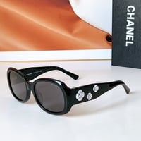 Image 4 of CC Camille Flower Sunglasses