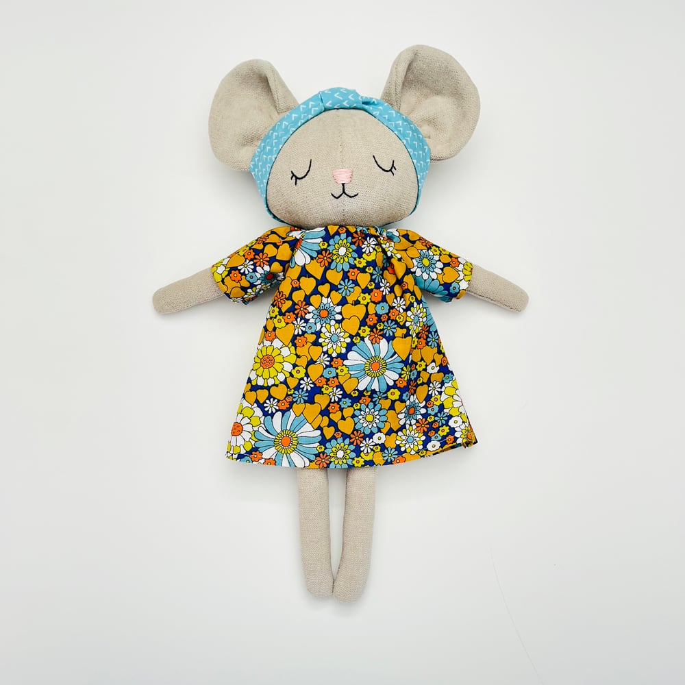 Image of i v a n k a 