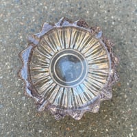 Image 4 of Ancien grand cendrier en verre moulé Art Déco de Pierre D’Avesn - Vide-poche Art Déco