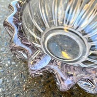 Image 5 of Ancien grand cendrier en verre moulé Art Déco de Pierre D’Avesn - Vide-poche Art Déco