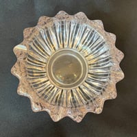 Image 10 of Ancien grand cendrier en verre moulé Art Déco de Pierre D’Avesn - Vide-poche Art Déco