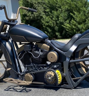 Image of Finned oil tank