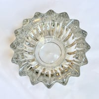 Image 2 of Ancien cendrier en verre moulé Art Déco de Pierre D’Avesn - Vide-poche Art Déco