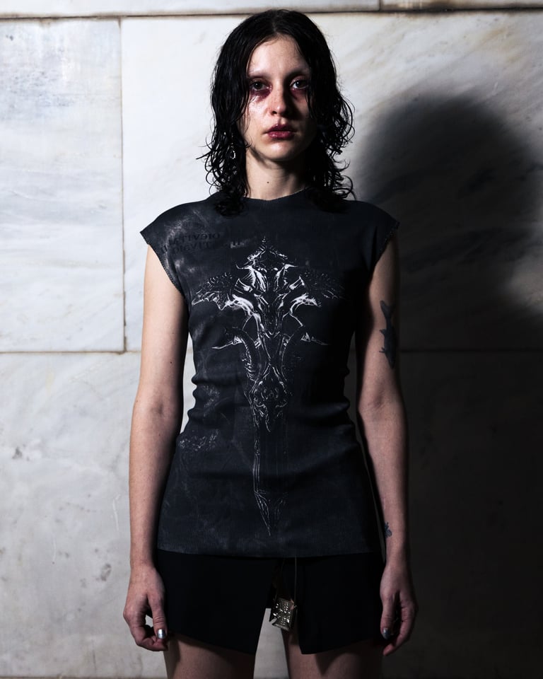 BLACK DAGGER Image 3