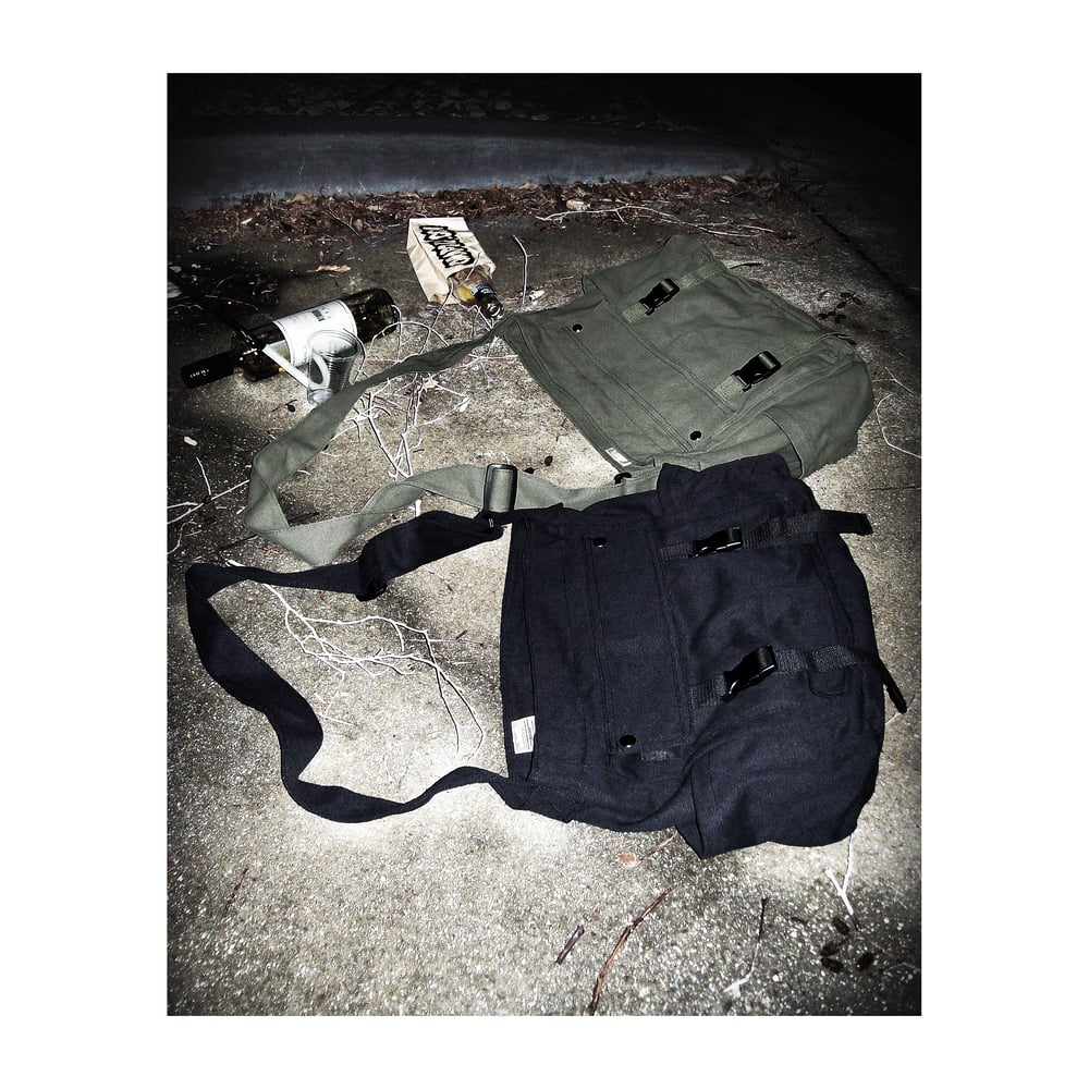 ₵anvas Nightpack (Bla¢k)