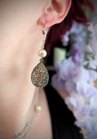 Image 2 of Spring Necklace + Earring Set (ACOTAR)