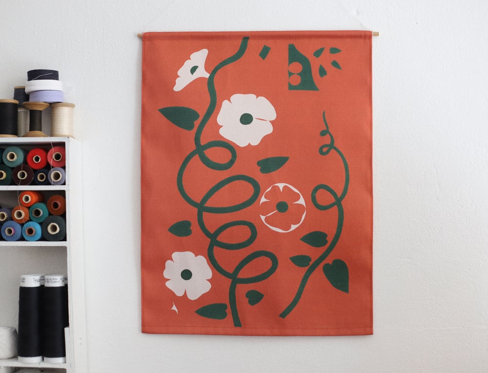 Image of TEXTILE PRINT - BLACK EYE VINE