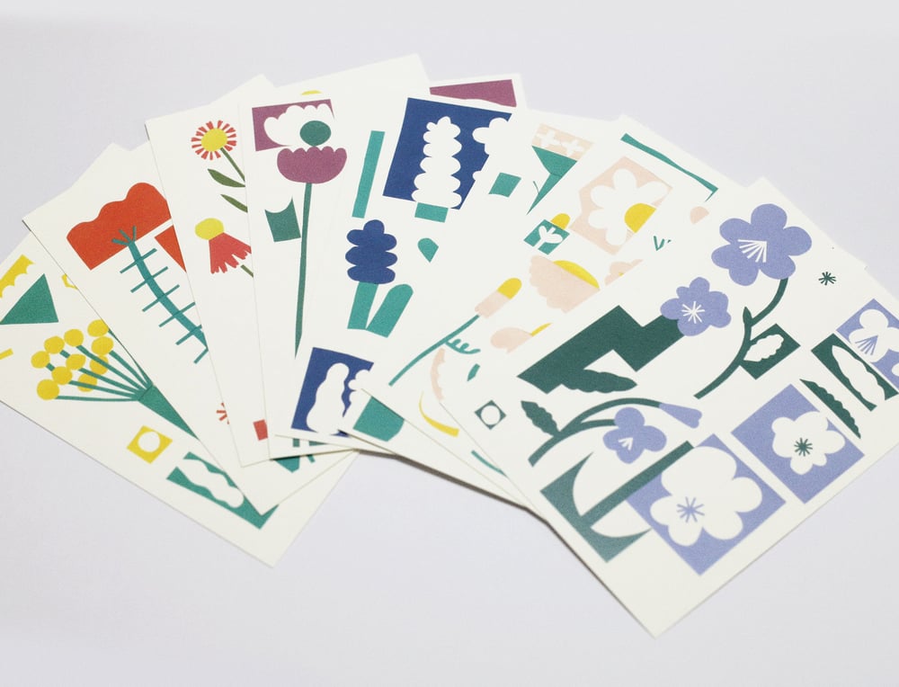 Image of NATURAL FLOWERS SET OF POSTCARDS