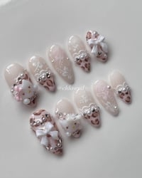 Image 2 of Charmy Kitty Core