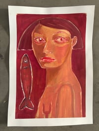 Image 3 of MUJER CON PEZ
