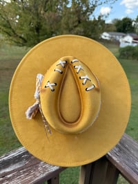 Image 3 of Daffodil Lament