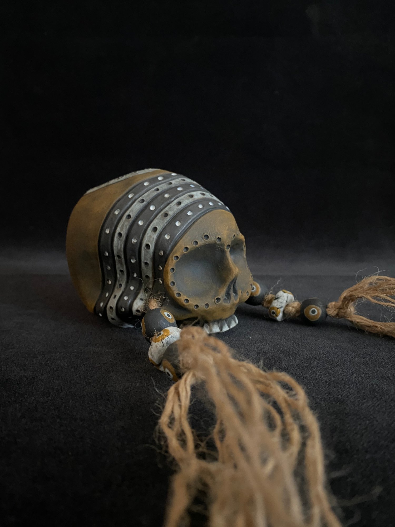 Image of Mini Trophy Skull Mug in Halloween Colors (a)