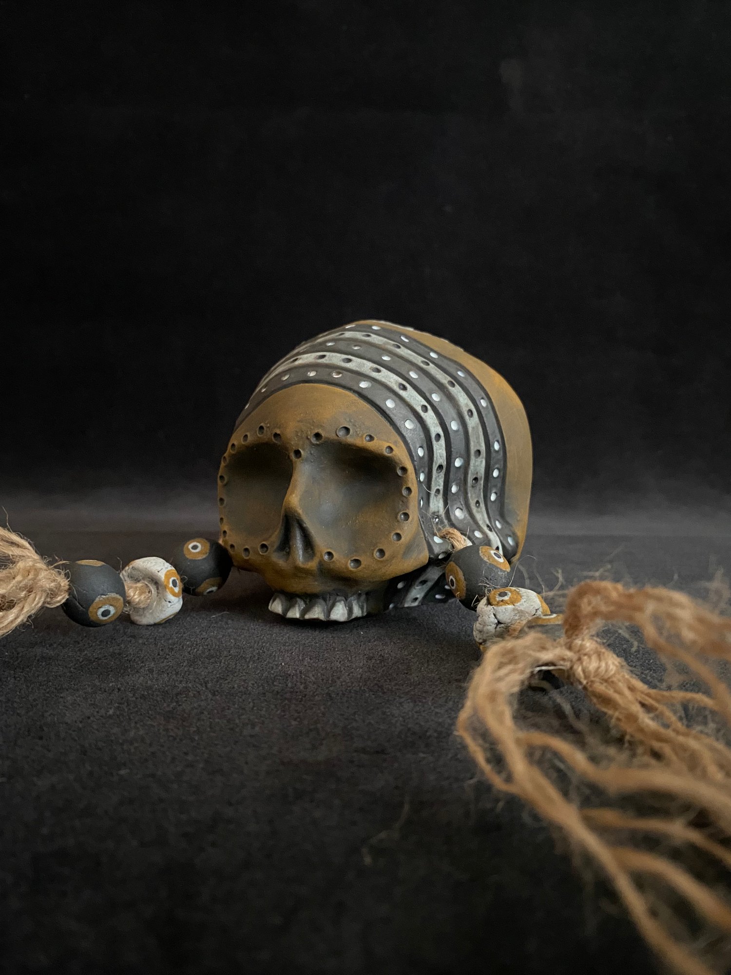 Image of Mini Trophy Skull Mug in Halloween Colors (a)