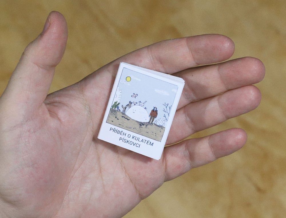 Image of MINI BOOK - Příběh o kulatém pískovci (PREORDER)