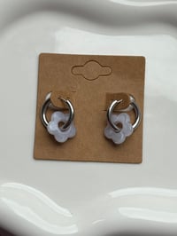 Image 1 of Grey Flower Huggies Stainless Steel